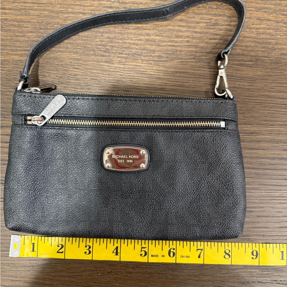 Michael Kors Black Jet Set signature wristlet